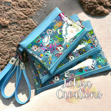 Load image into Gallery viewer, Clear Clutch Wristlet
